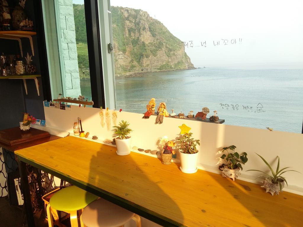 Nice View Guesthouse Seogwipo Exterior foto
